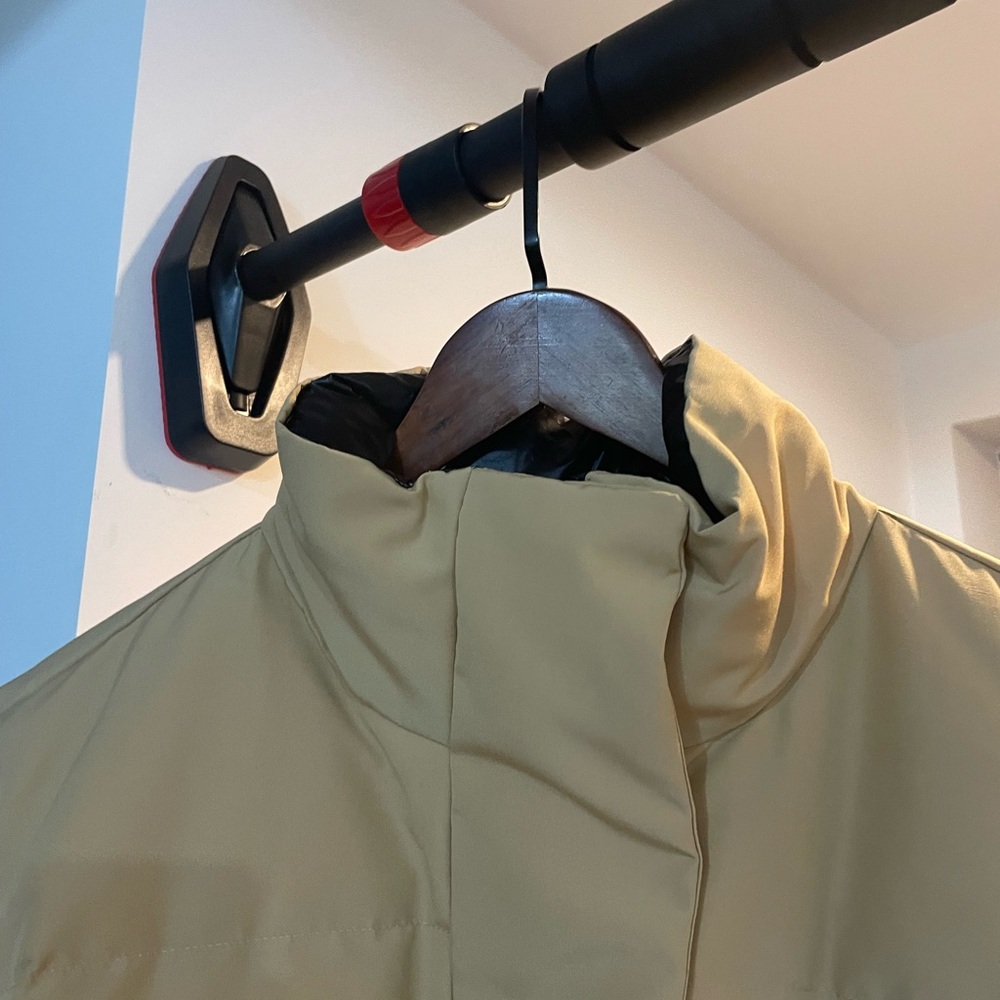 Canada Goose Tan Cropped Puffer Jacket - Picture 3 of 16